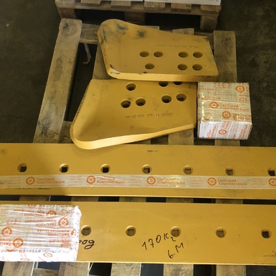 Бокорез Komatsu, к/н 175-71-22282